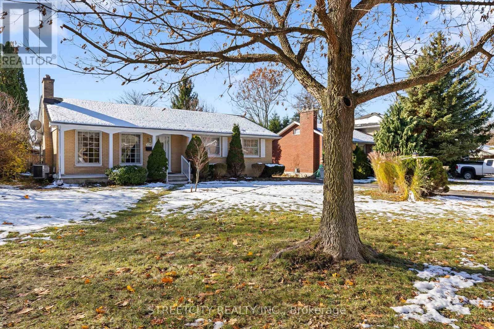 159 CENTRE STREET Image 3