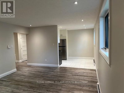 Image #1 of Commercial for Sale at Highview, St. Thomas, Ontario