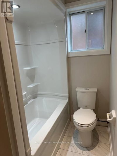 Image #1 of Commercial for Sale at Highview, St. Thomas, Ontario