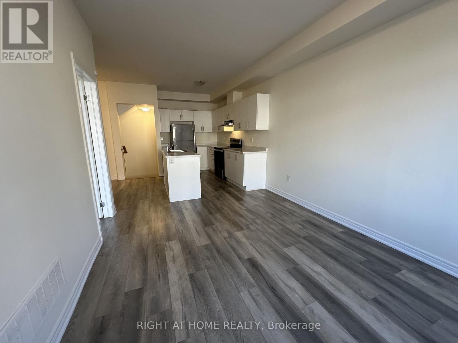 22 - 40 ZINFANDEL DRIVE Image 14