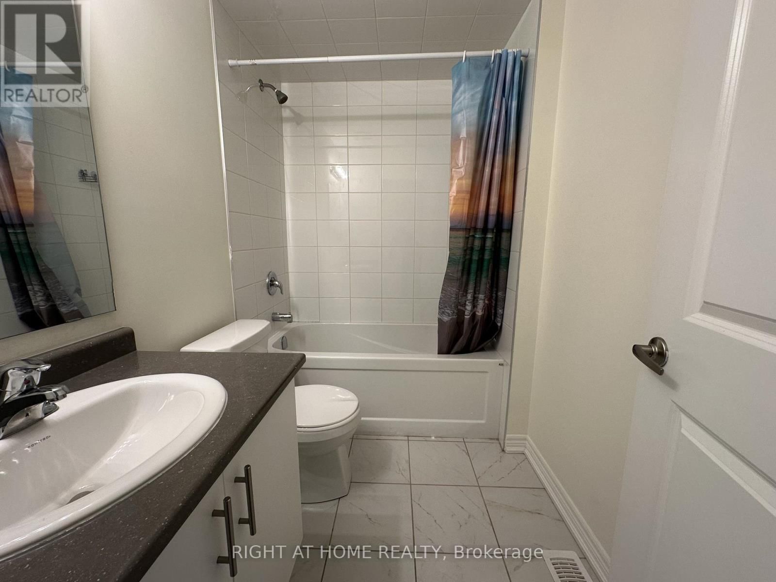 22 - 40 ZINFANDEL DRIVE Image 21