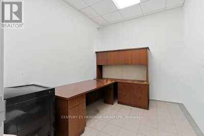 Image #1 of Commercial for Sale at Hartzel, St. Catharines , Ontario