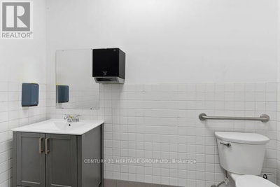 Image #1 of Commercial for Sale at Hartzel, St. Catharines , Ontario