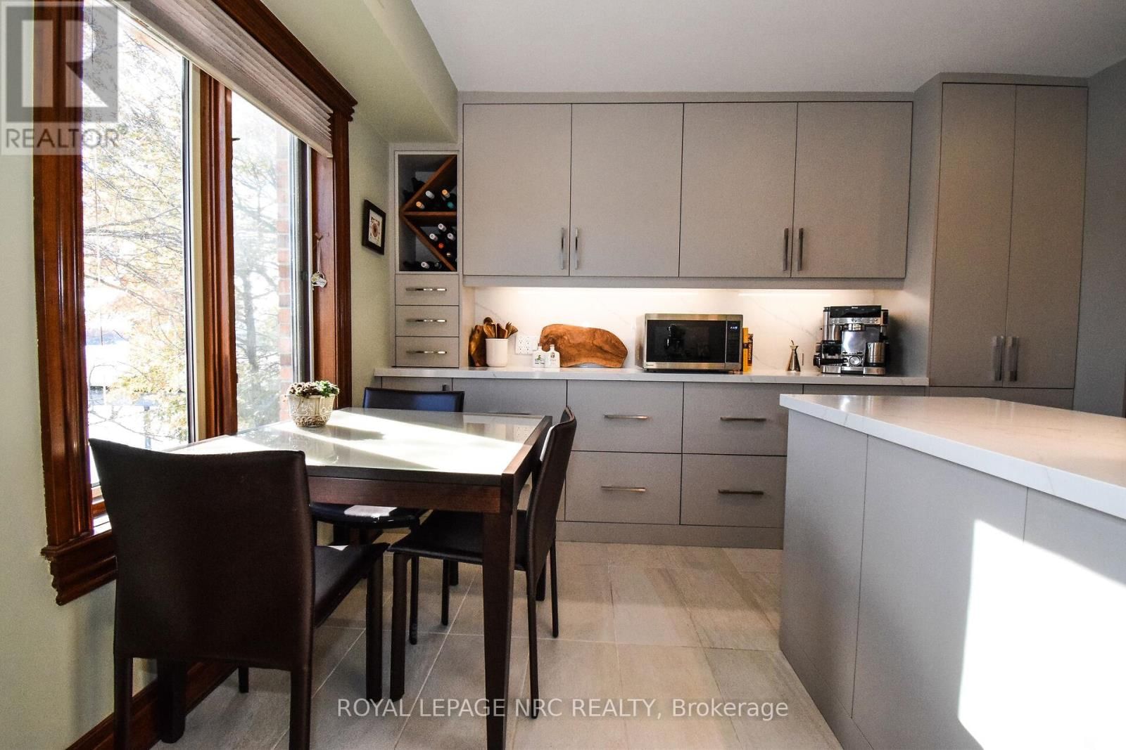 303 - 55 MAIN STREET Image 14