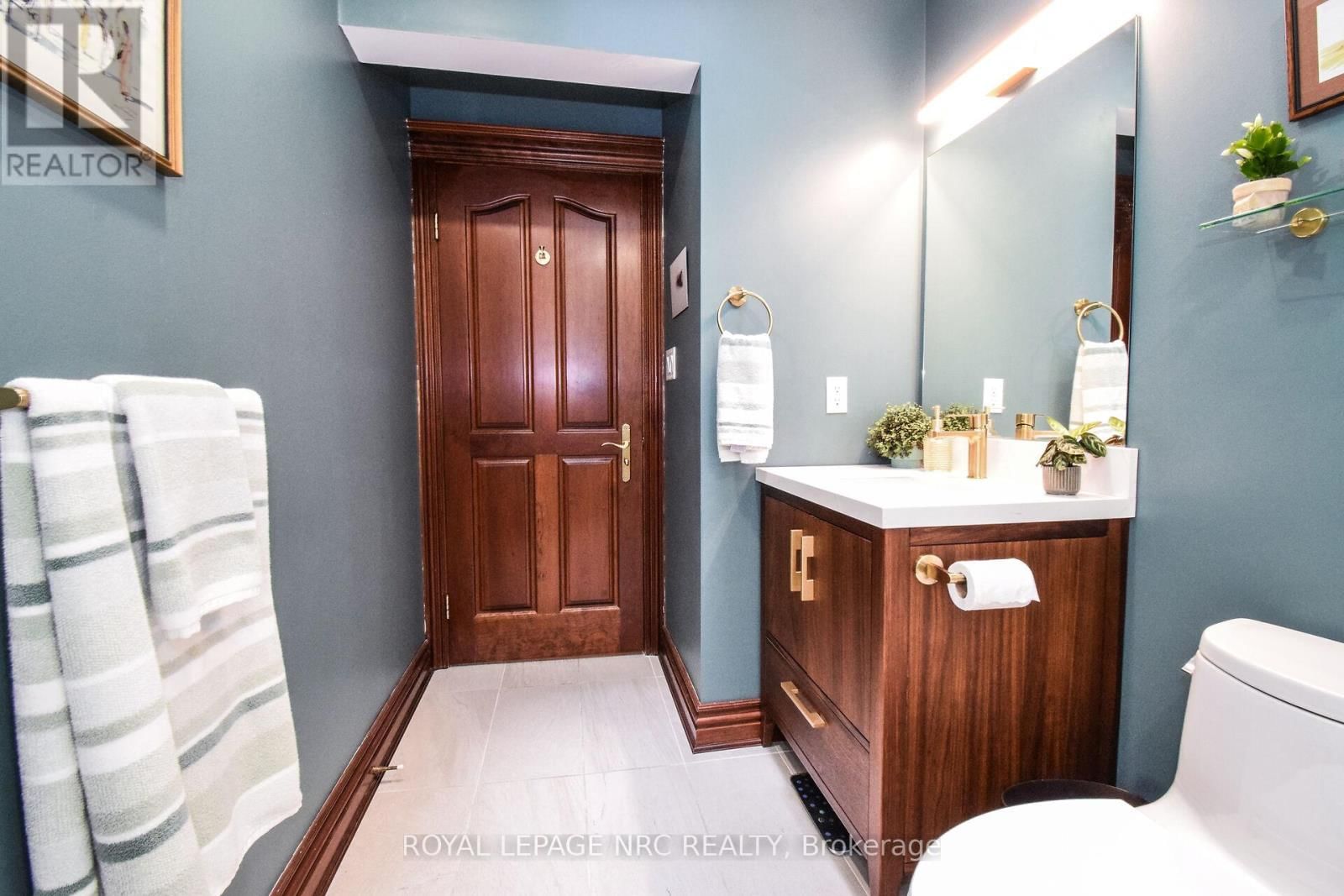 303 - 55 MAIN STREET Image 34