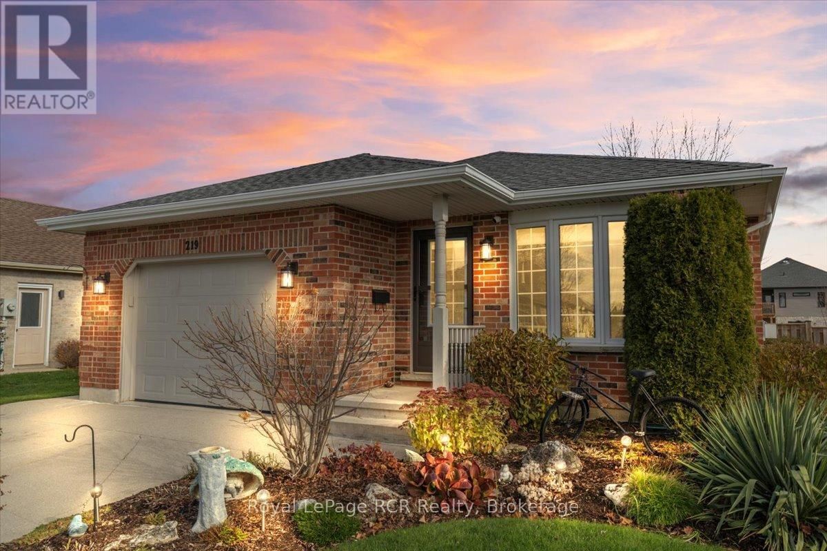 219 16TH AVENUE CRESCENT Image 33