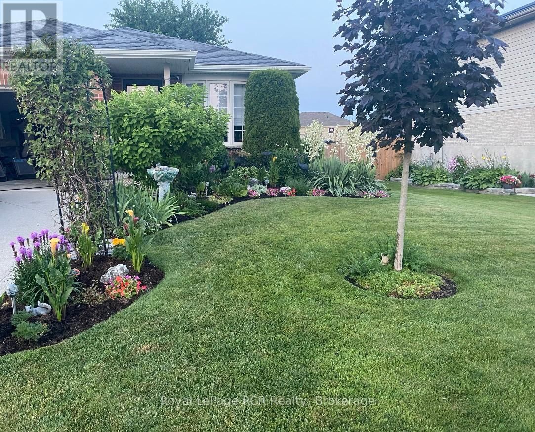 219 16TH AVENUE CRESCENT Image 42