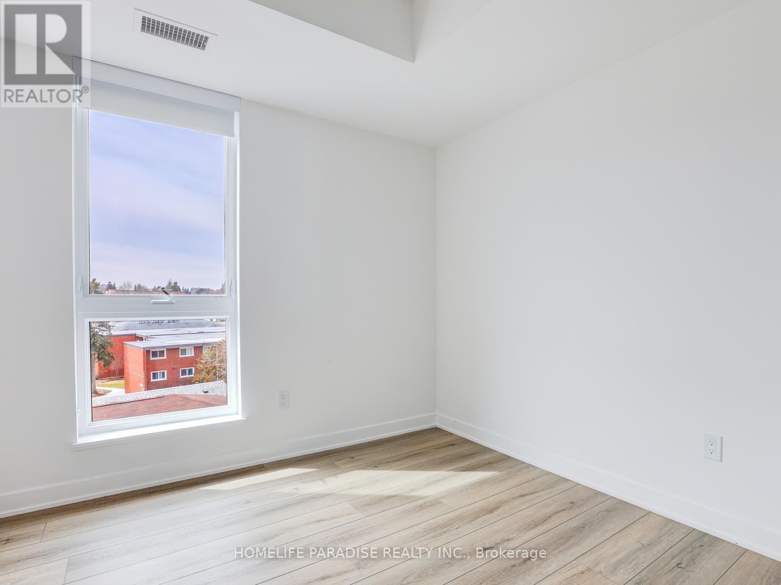 416 - 312 ERB STREET WEST Image 36