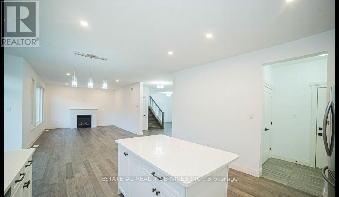 20 FERRIS BOULEVARD WEST Image 20