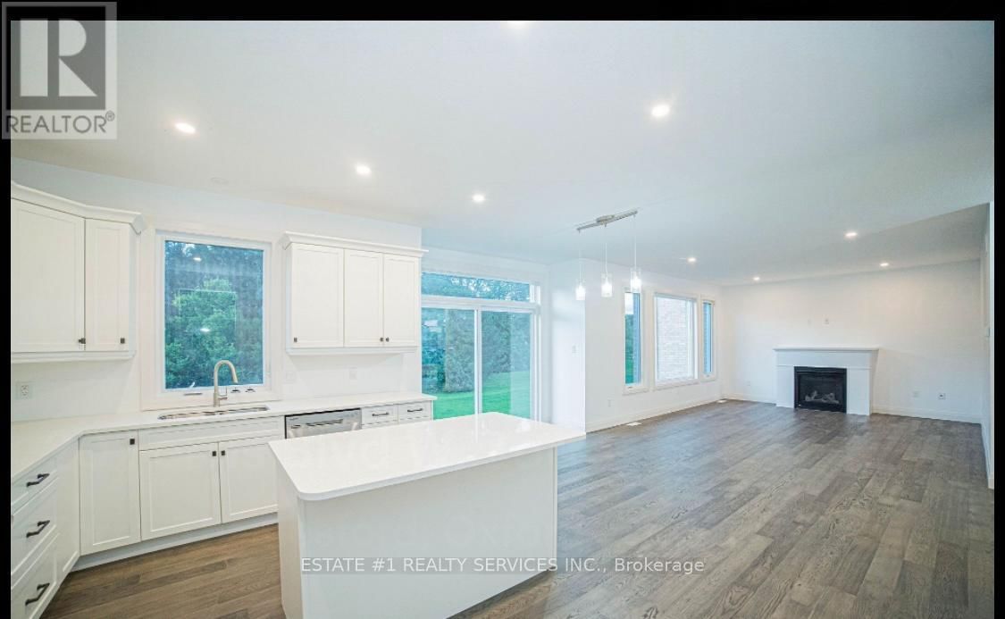 20 FERRIS BOULEVARD WEST Image 21