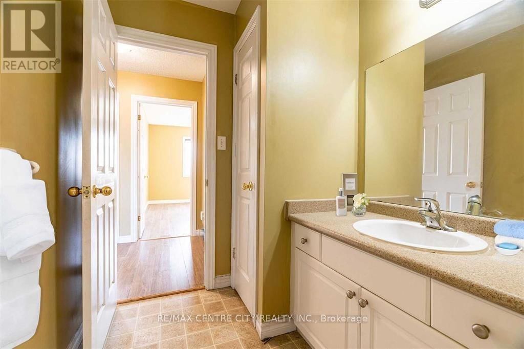 31 - 600 SARNIA ROAD Image 17