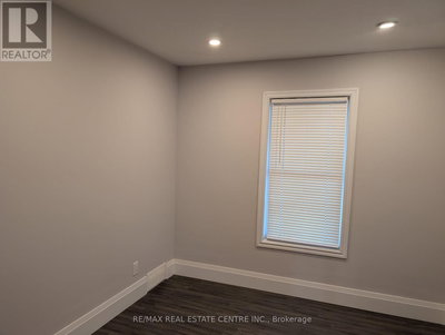 Image #1 of Commercial for Sale at Kitchener, Niagara Falls , Ontario