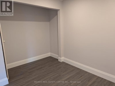 Image #1 of Commercial for Sale at Kitchener, Niagara Falls , Ontario