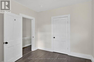 Image #1 of Commercial for Sale at Thomas, Peterborough , Ontario