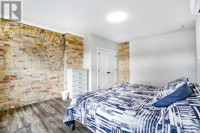 Image #1 of Commercial for Sale at Talbot, St. Thomas, Ontario