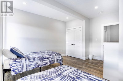 Image #1 of Commercial for Sale at Talbot, St. Thomas, Ontario