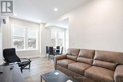 Image #1 of Commercial for Sale at Talbot, St. Thomas, Ontario