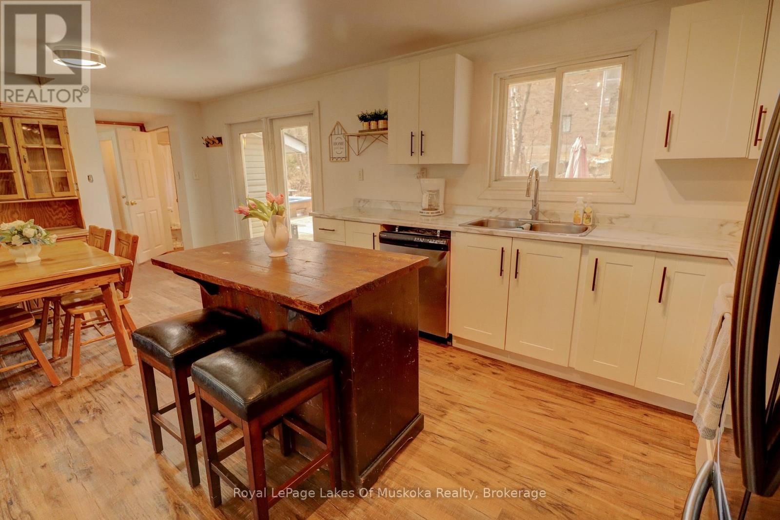 6 HIBBERD LANE Image 10