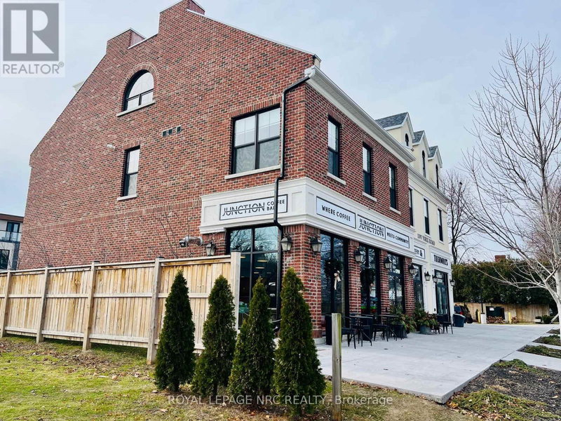 Image #1 of Restaurant for Sale at York, Niagara On The Lake , Ontario