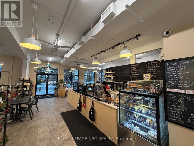 Image #1 of Restaurant for Sale at York, Niagara On The Lake , Ontario