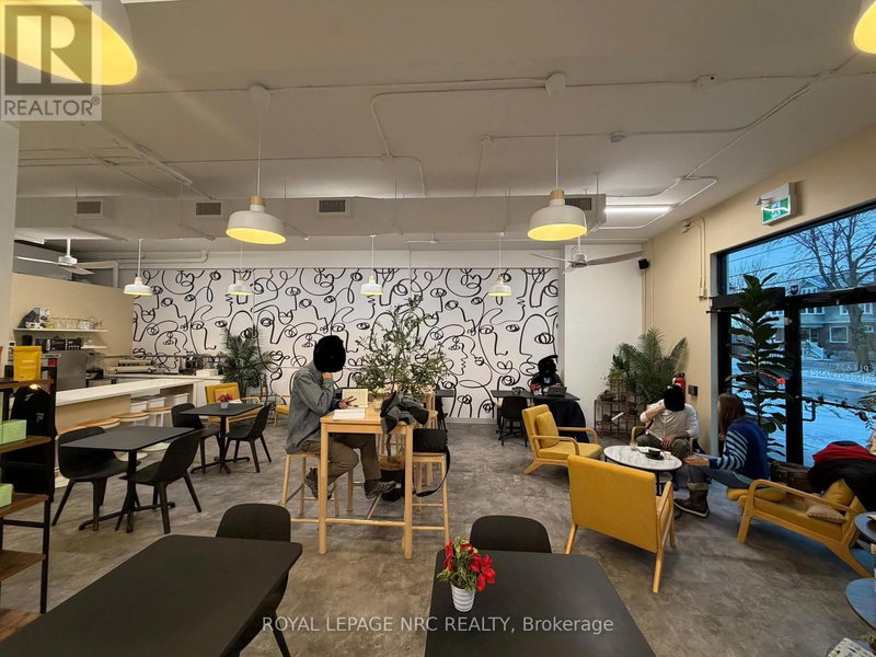 Image #1 of Restaurant for Sale at York, Niagara On The Lake , Ontario