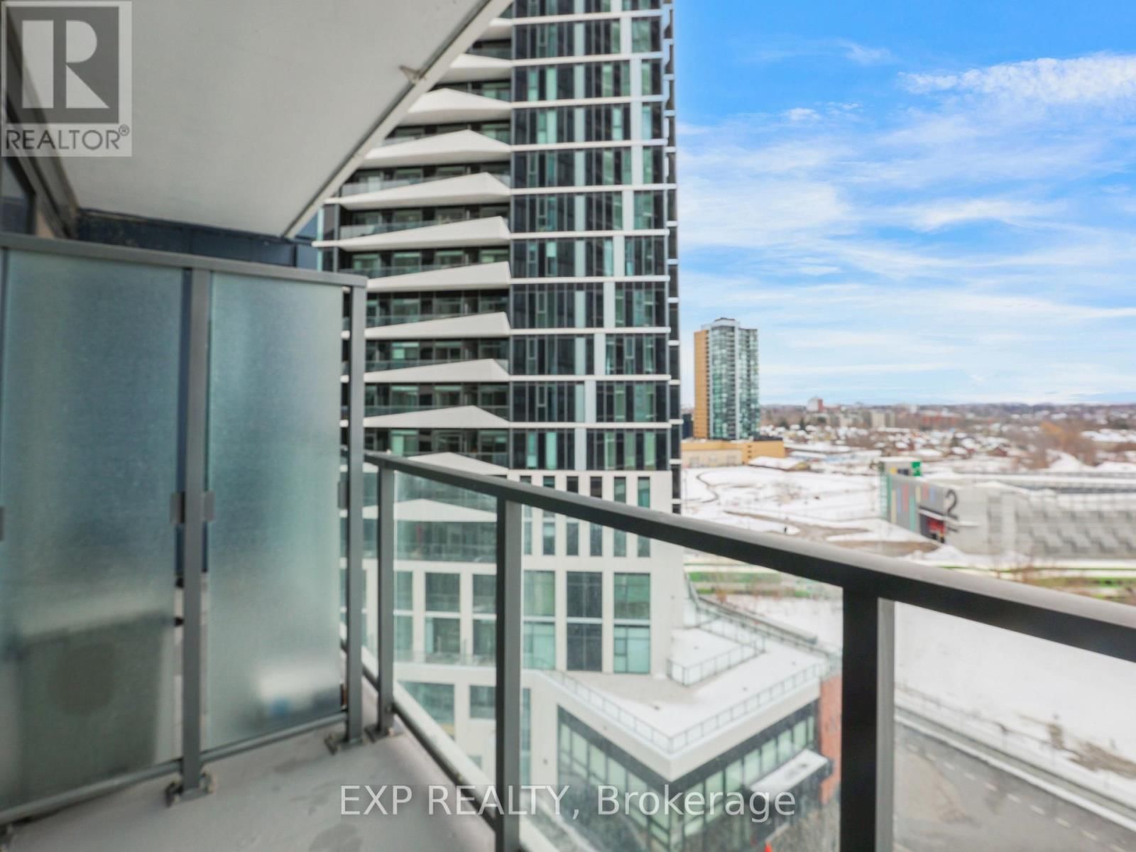 708 - 15 WELLINGTON STREET SOUTH Image 25