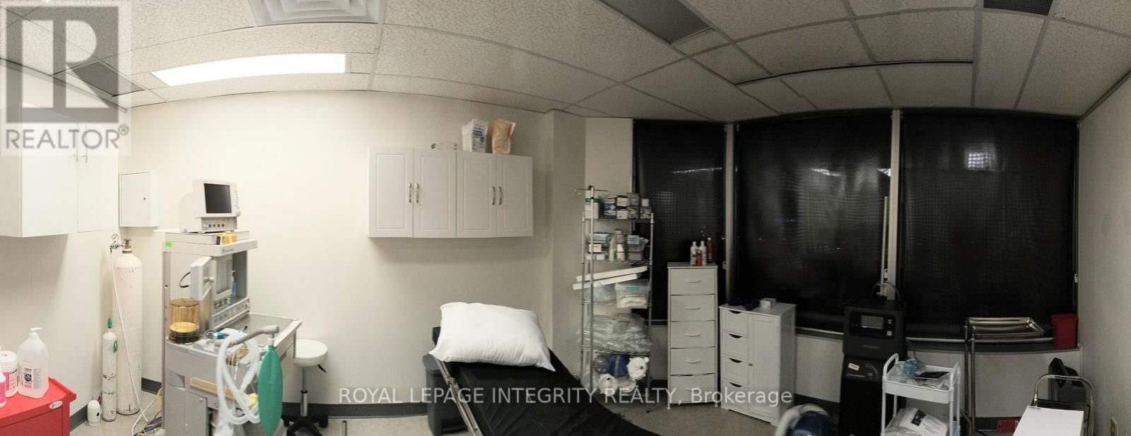 204 - 1929 RUSSELL ROAD Image 25