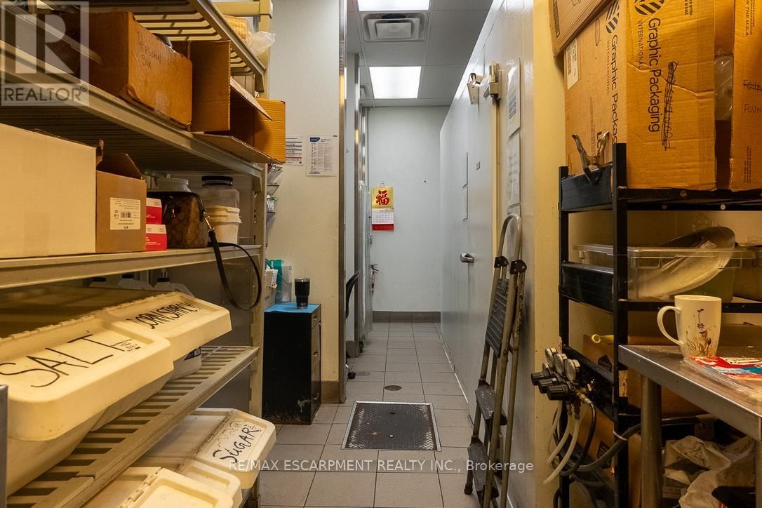 3 - 300 FOURTH AVENUE Image 18