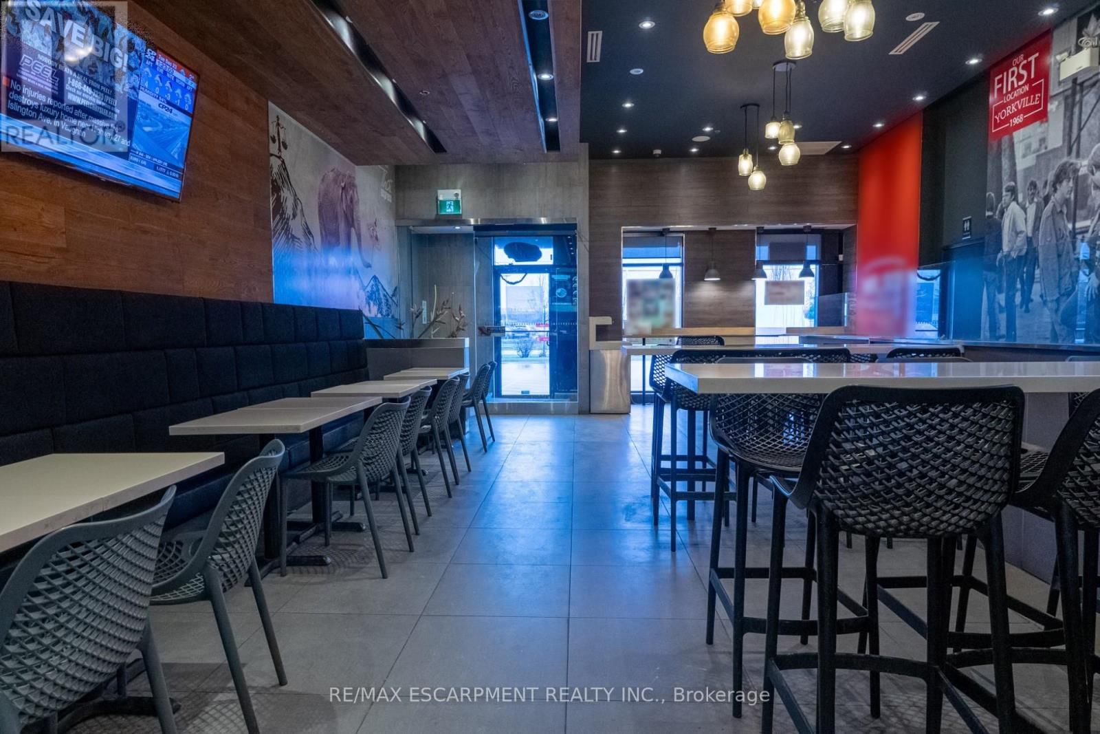 3 - 300 FOURTH AVENUE Image 2