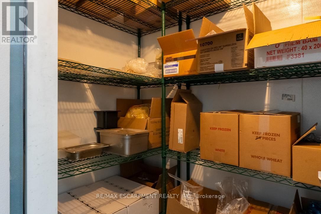 3 - 300 FOURTH AVENUE Image 23