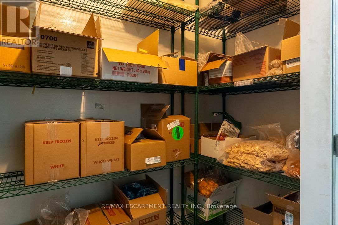 3 - 300 FOURTH AVENUE Image 24