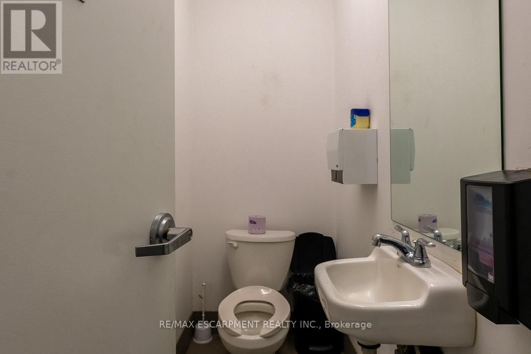 3 - 300 FOURTH AVENUE Image 25