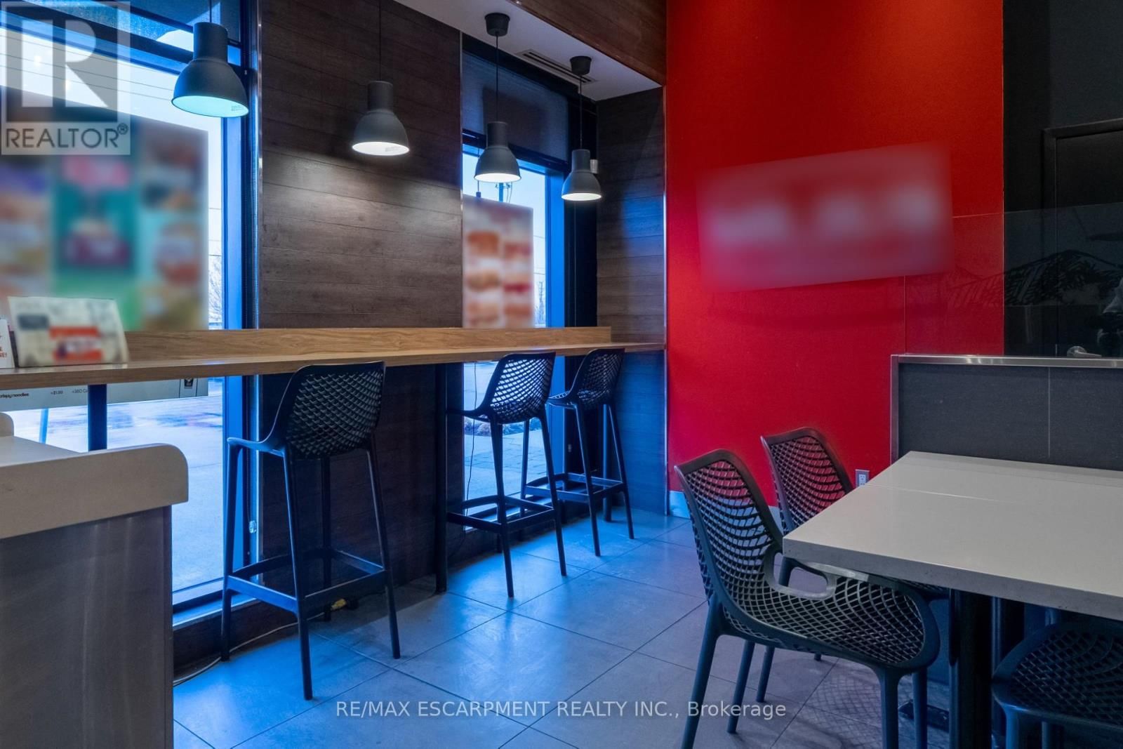 3 - 300 FOURTH AVENUE Image 6