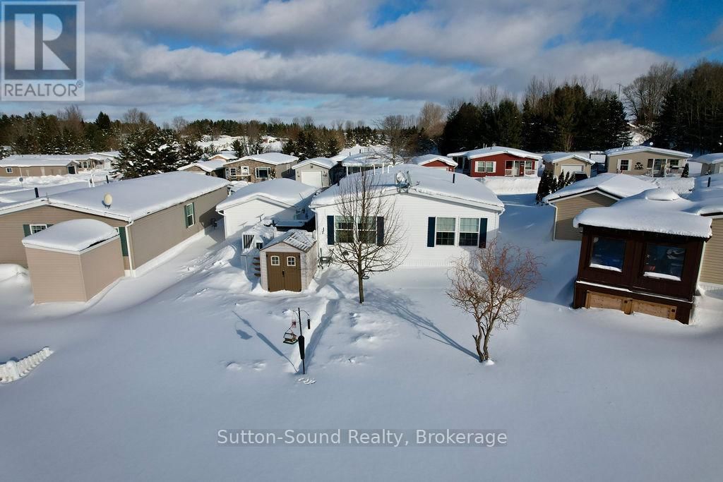 144 ROSEWOOD DRIVE Image 40