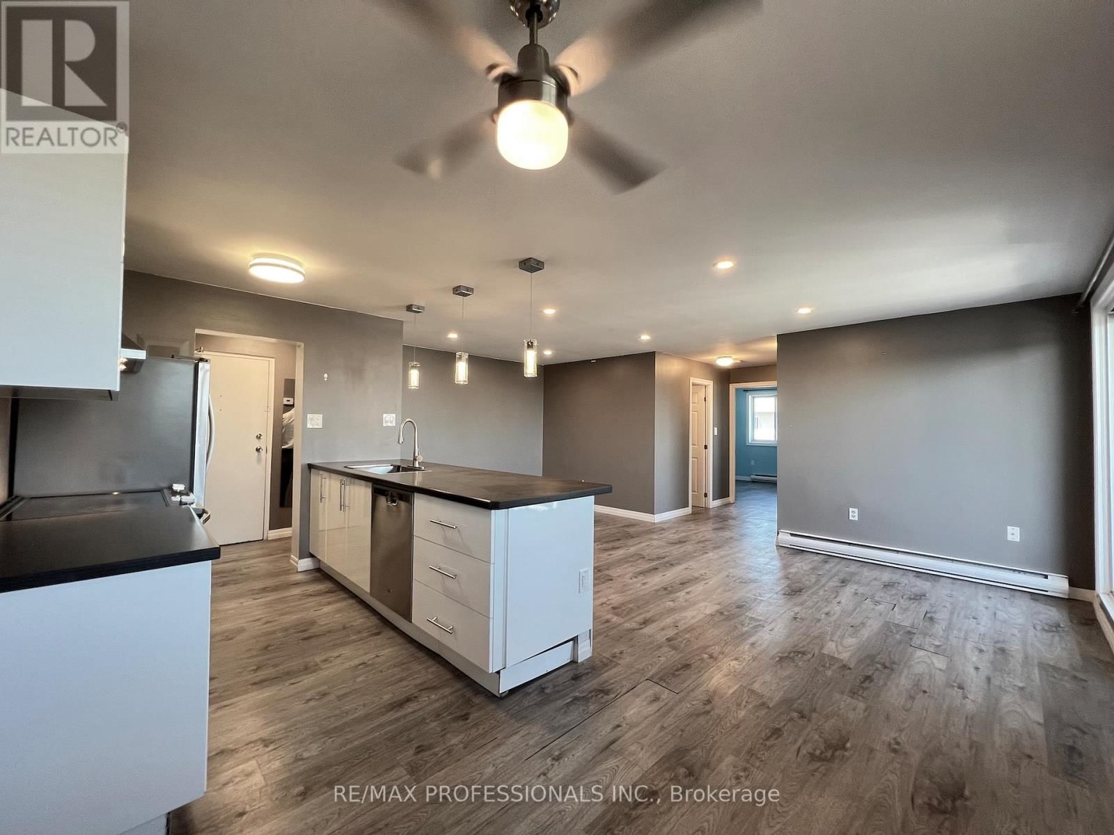 601 - 1102 JALNA BOULEVARD Image 13