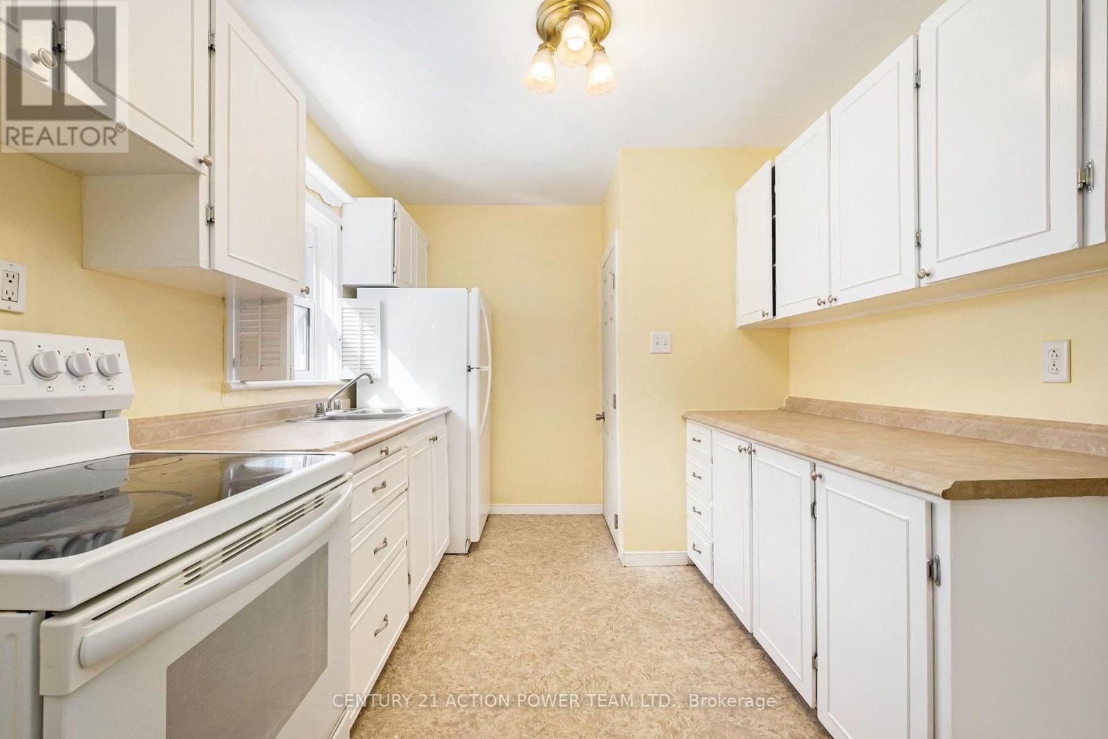 1318 BROOKLINE AVENUE Image 10