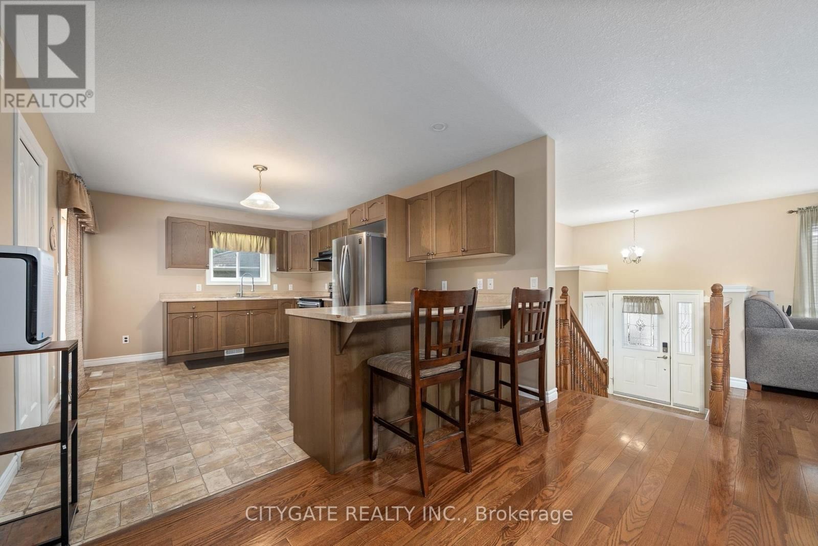 43 FOLLWELL CRESCENT Image 10