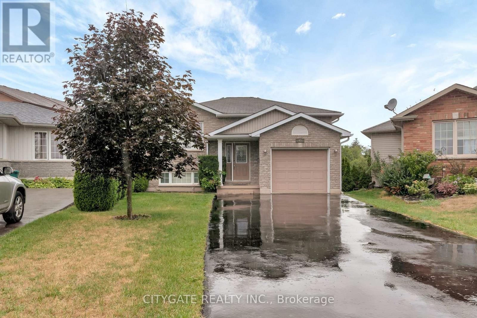 43 FOLLWELL CRESCENT Image 3