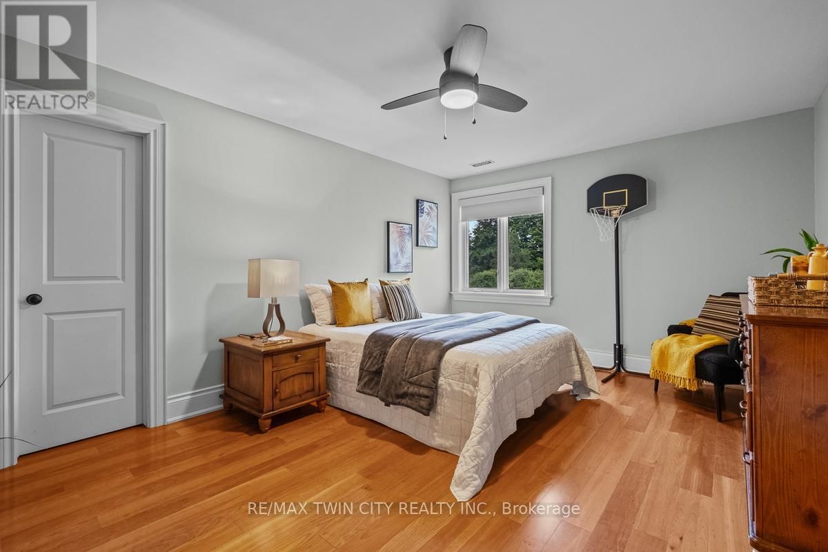 1532 6TH CONCESSION ROAD WEST Image 31