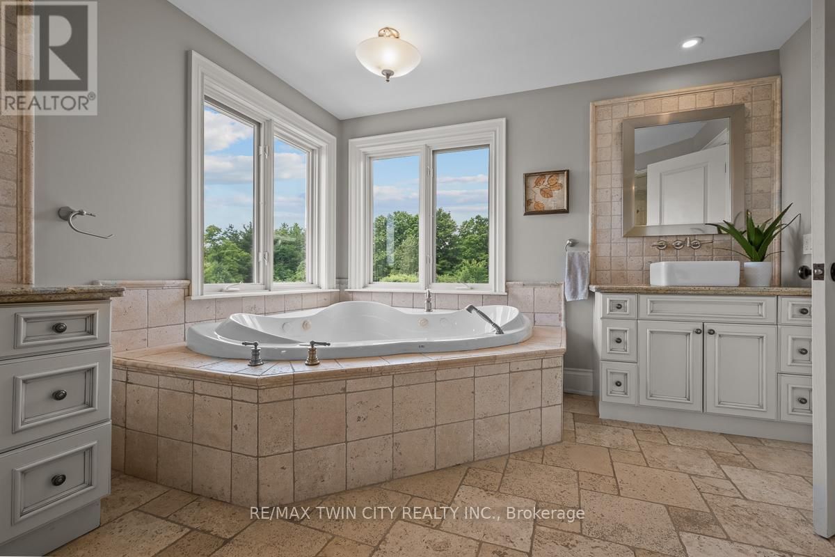 1532 6TH CONCESSION ROAD WEST Image 39