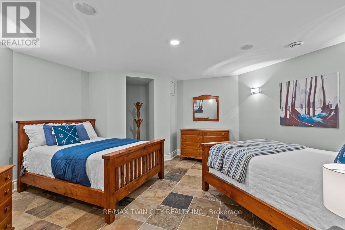 1532 6TH CONCESSION ROAD WEST Image 40