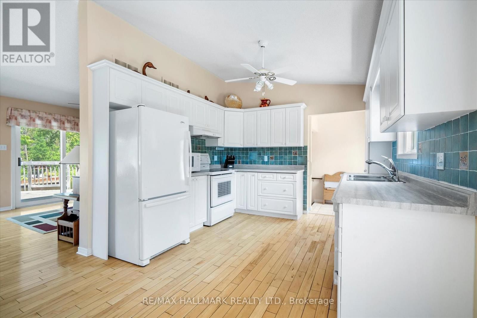 6 EVANS DRIVE Image 15