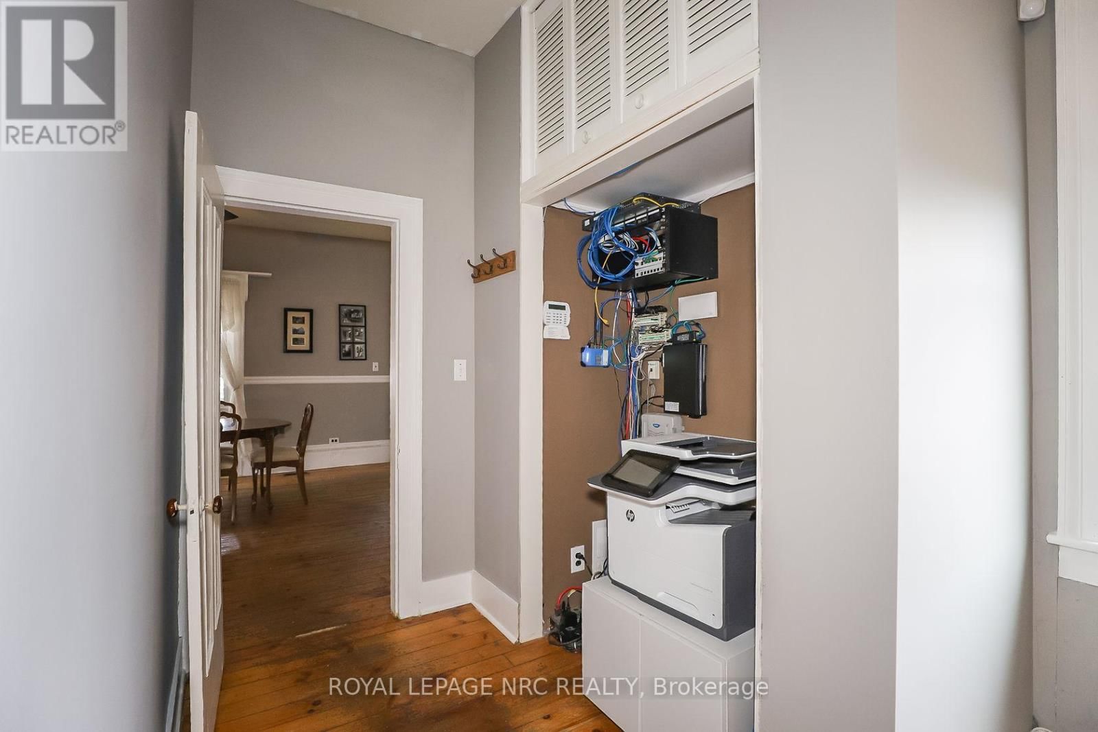 264 RIDGE ROAD NORTH Image 11