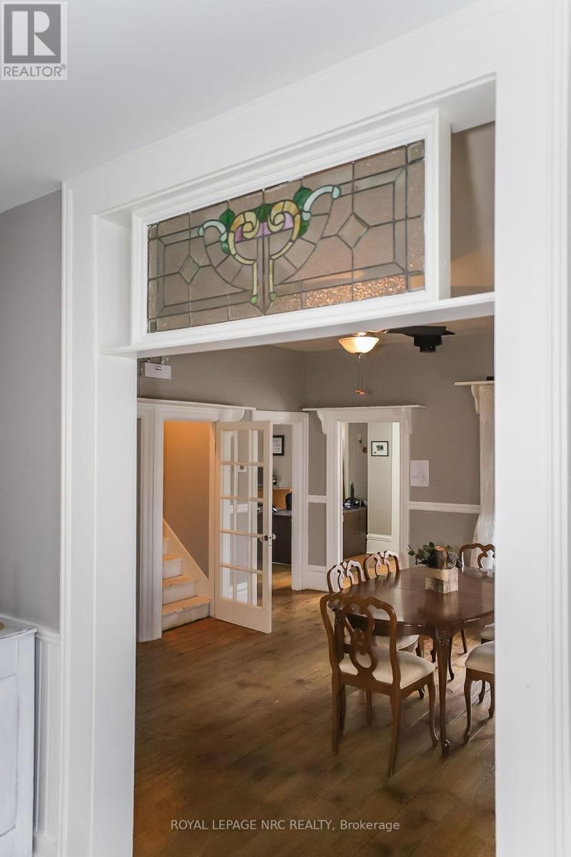 264 RIDGE ROAD NORTH Image 14