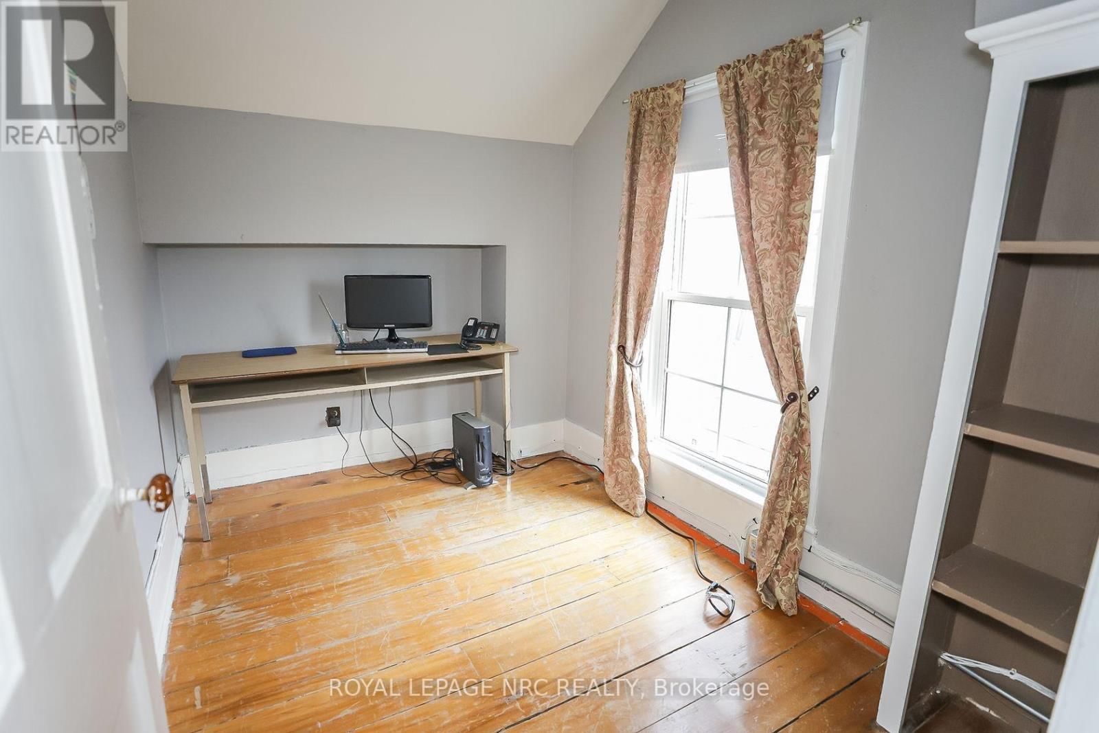 264 RIDGE ROAD NORTH Image 28