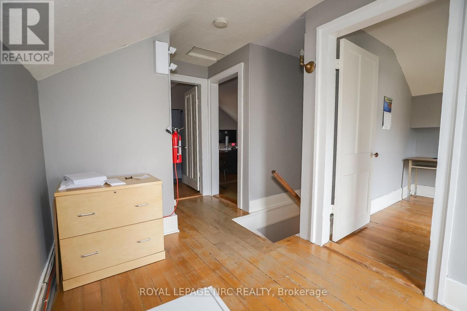 264 RIDGE ROAD NORTH Image 29