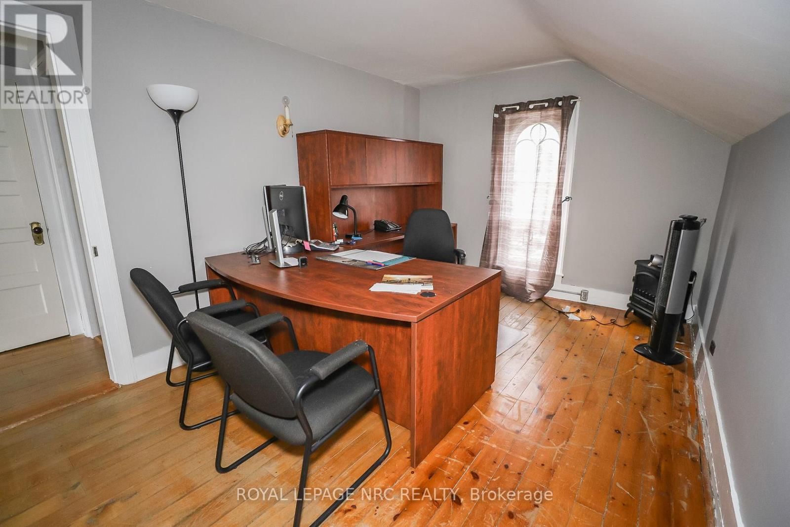 264 RIDGE ROAD NORTH Image 32