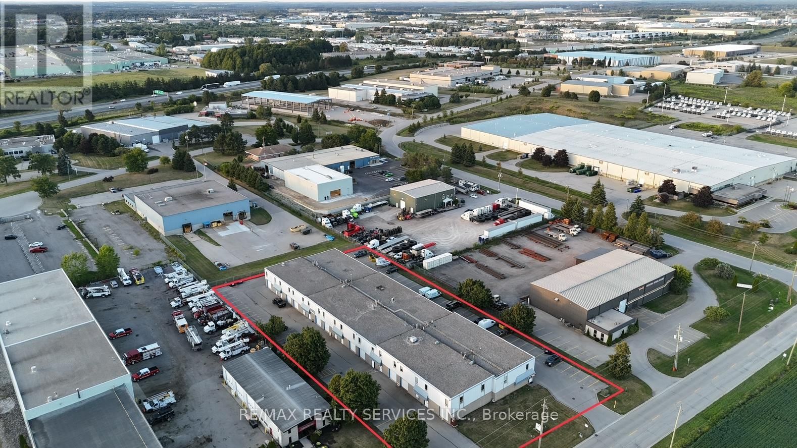 3 - 1033 PATTULLO AVENUE Image 9