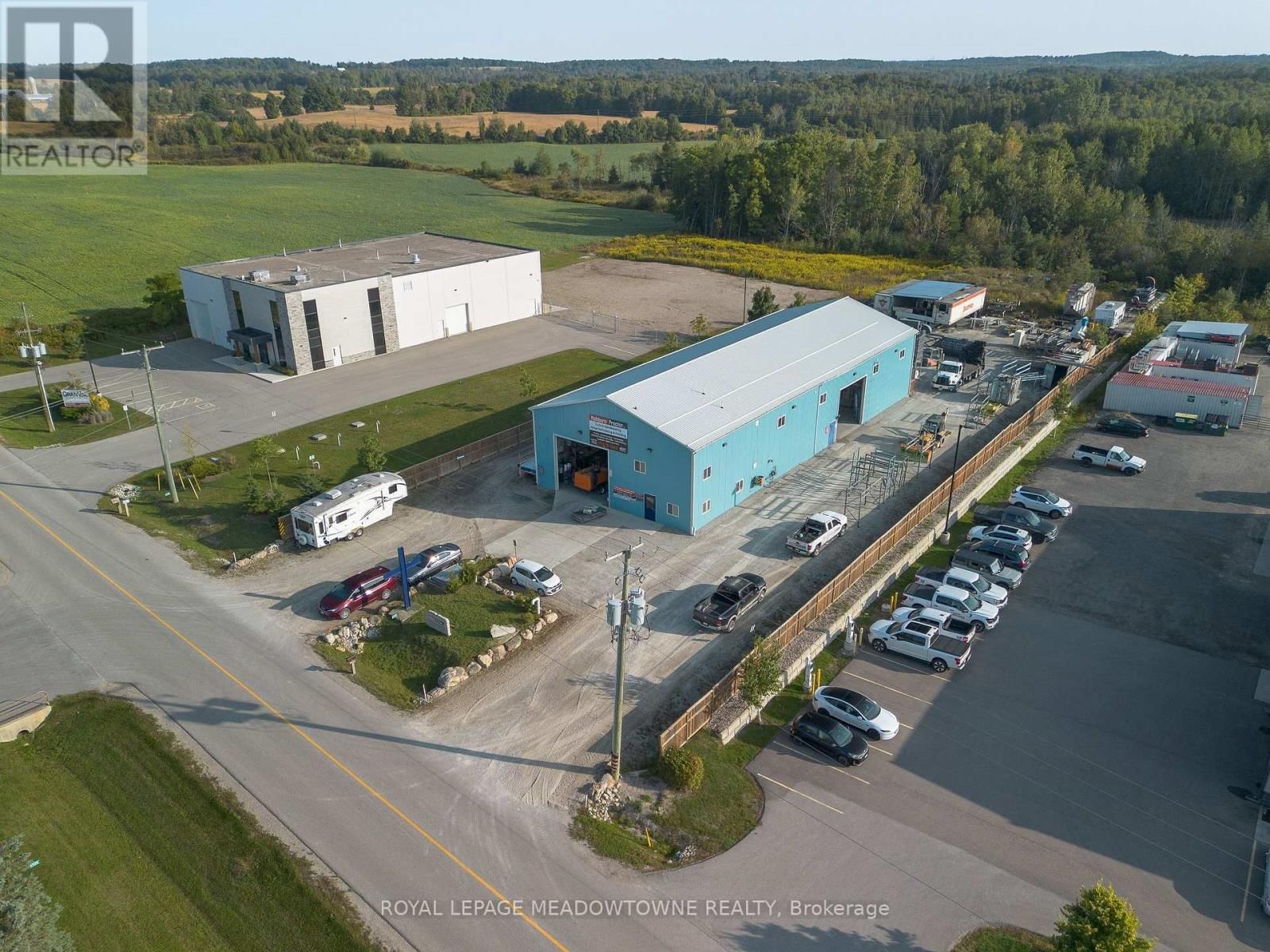 4931 7TH LINE Image 1