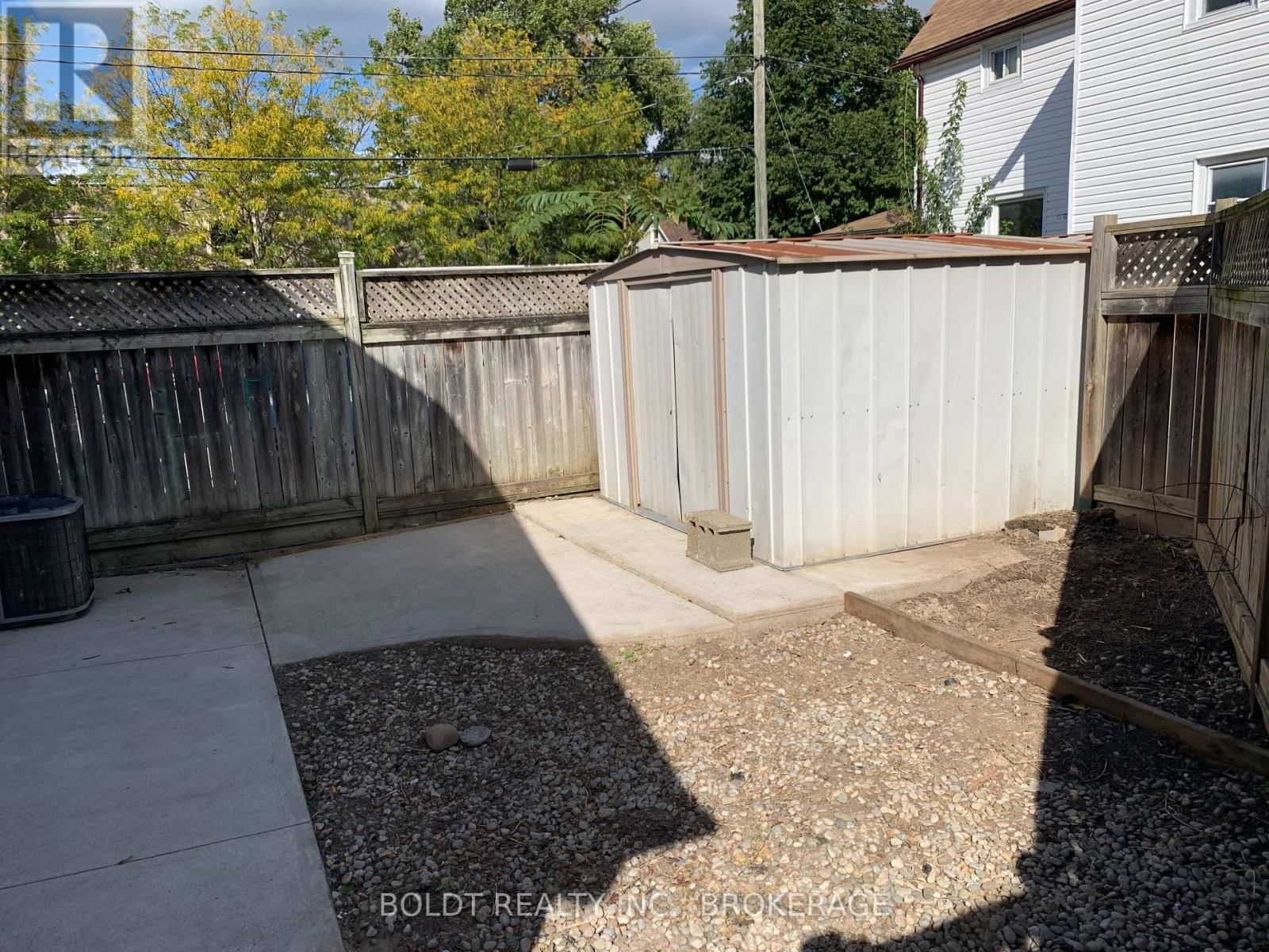 114 LAKE STREET Image 15